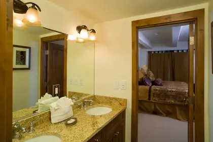 Lodge At Lionshead Photos