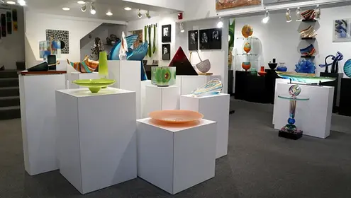 Piece art gallery Photos
