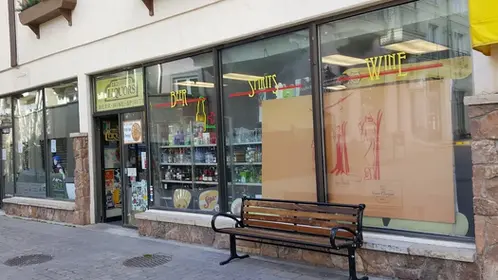 Lionshead Liquors Photos