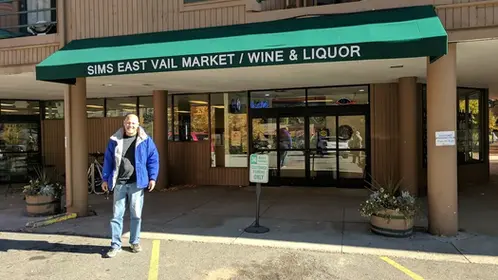 Sim's Market Photos