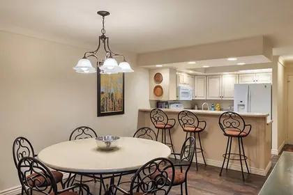 Enzian Vail condo dining table and breakfast bar via Expedia