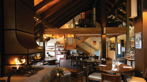 Après Cafe at Vail Racquet Club: Hours, Menu and Getting There