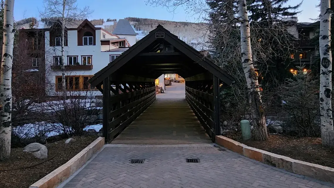How to Get to Vail, Colorado: Airports, Shuttles, Buses and Driving