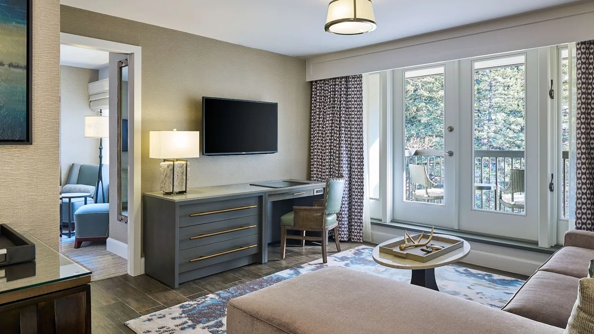 Grand Hyatt Vail Review Rooms and Amenities
