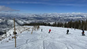 What is Better Aspen or Vail